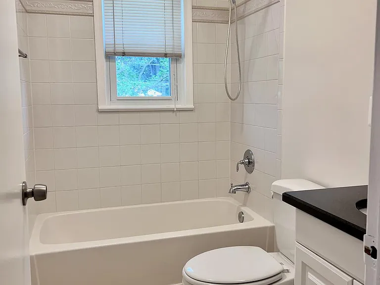 5350 Ravensworth Rd — Photo 59