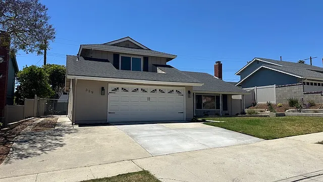 329 Regis Ave — Photo 2