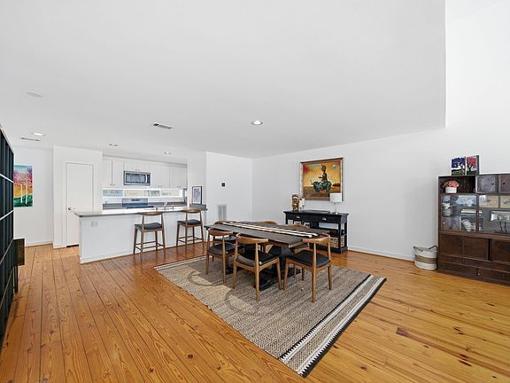 4th image of 1612 Drew St