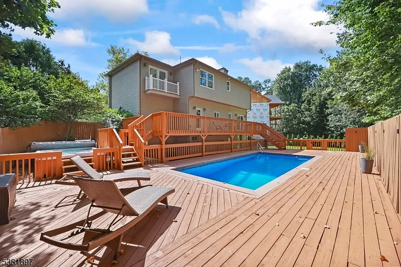 4 bed, 2765 sqft, $6,850 — Photo 1