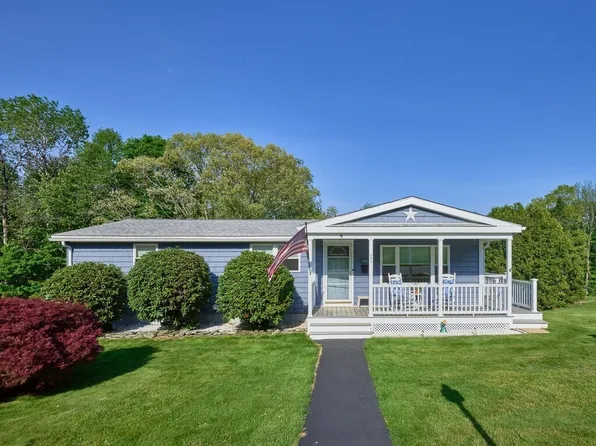 11 Summit Ter, North Brookfield, MA 01535