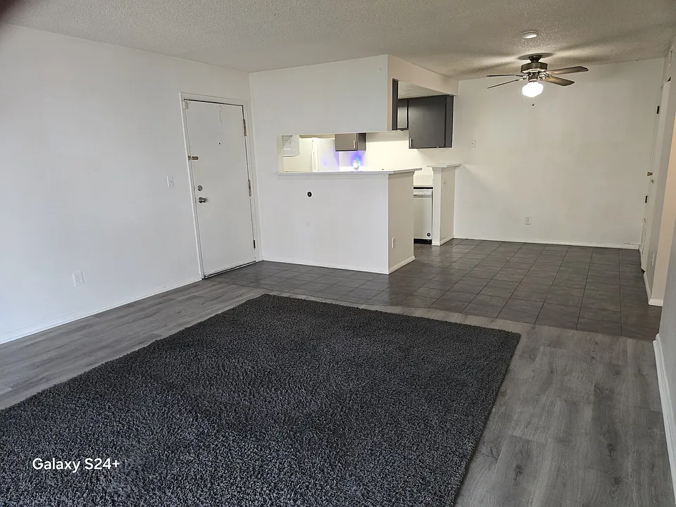 943 S Zeno Way #108