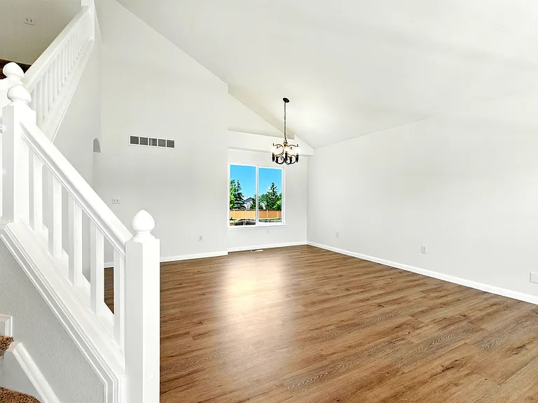5613 S Sicily Cir — Photo 5
