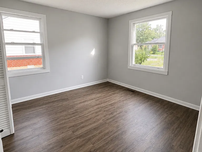 616 Glendale Pl — Photo 7