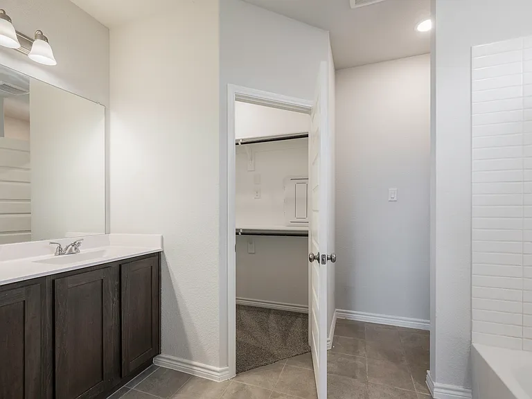 517 S Mockingbird Ln #519 — Photo 10