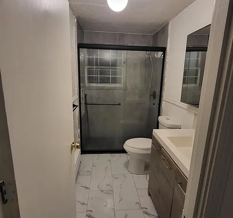 2 bed, 1.0 bath, 780 sqft, $1,770 — Photo 2