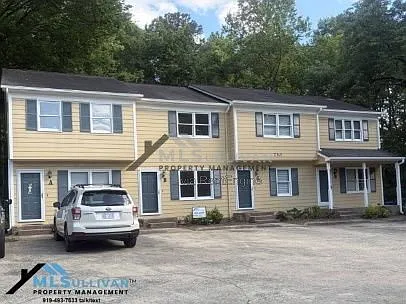 2211 Peppertree St #C — Photo 10