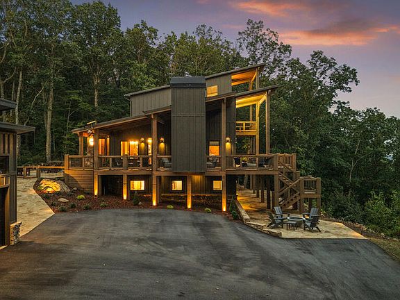 3rd image of 633 Wilderness Way