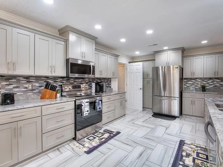 15 Pembroke Ct — Photo 8