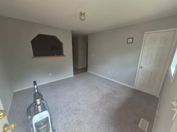 536 Scott St #B2, Tellico Plains, TN 37385