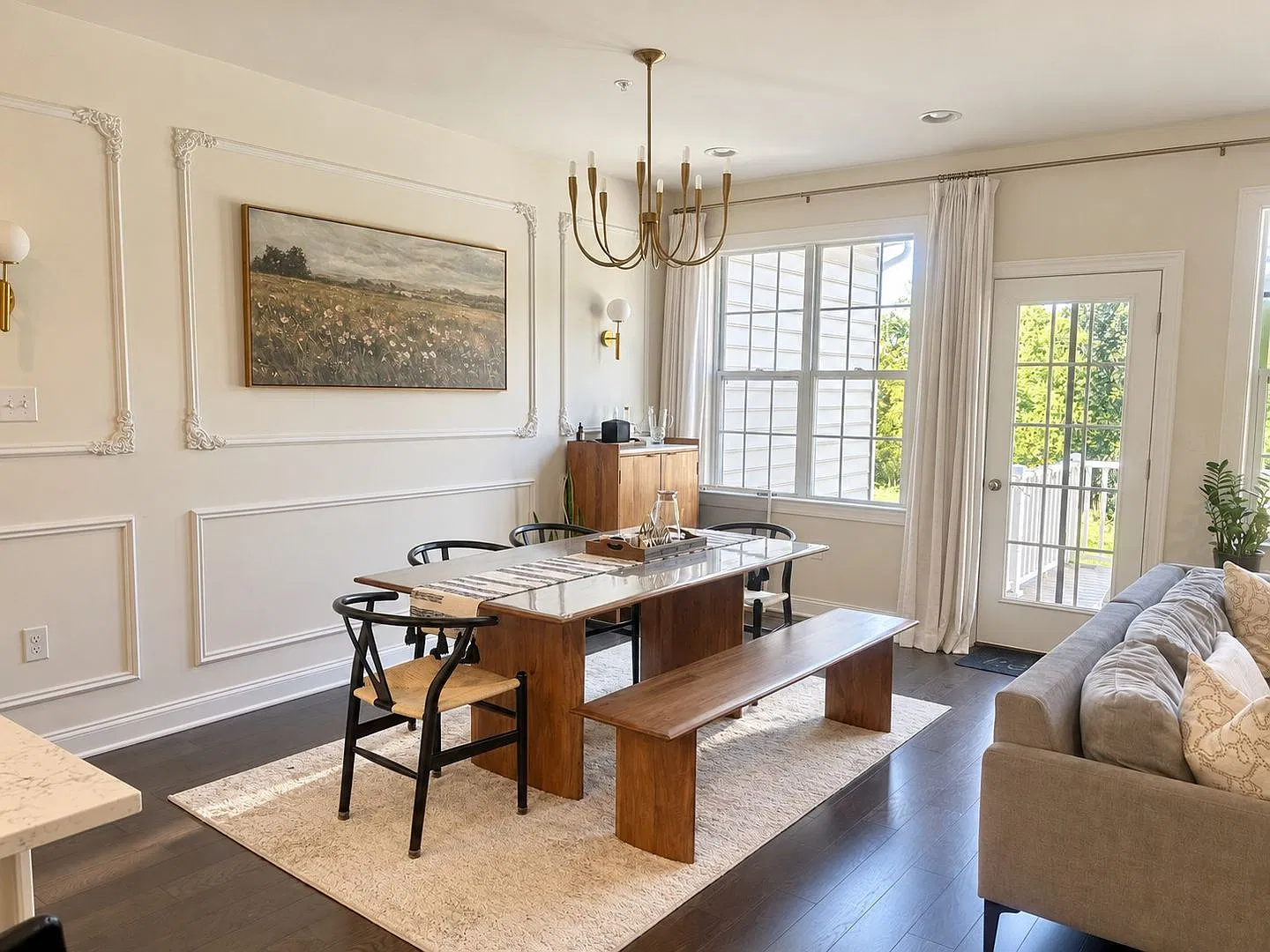 Gorgeous Move In Ready Townhome — Photo 4