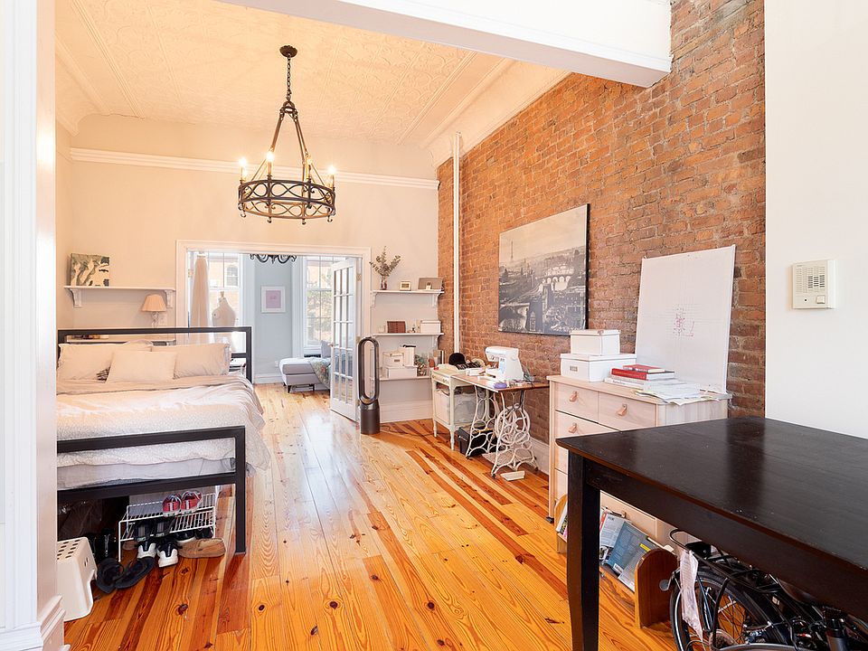 1st image of 120 Carroll St #2