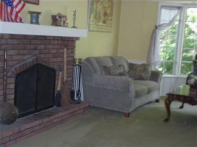 3rd image of 16912 Edgewater Dr