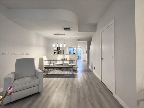 4th image of 55 Truman Dr Unit 55
