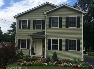 260 Edwards St #B, Ridgewood, NJ 07450