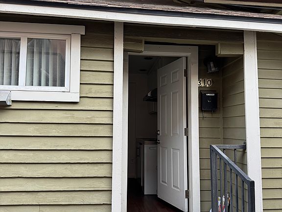 3rd image of 402 S Canyon Blvd #1/2