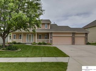 8206 S 105th St, La Vista, NE 68128