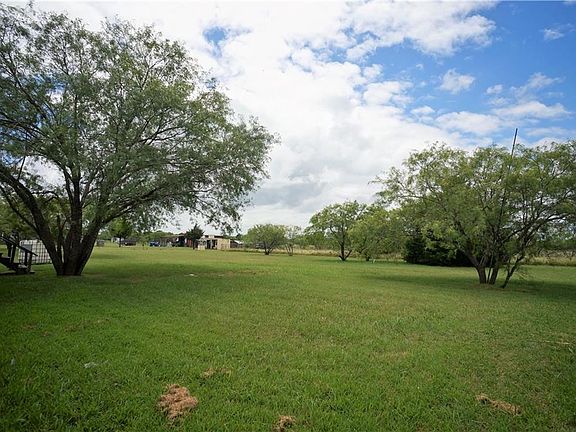 4th image of 1094 County Road 136a