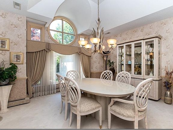 2nd image of 7273 Forestwood Dr