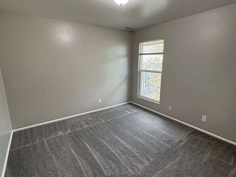 Eastridge — Photo 20