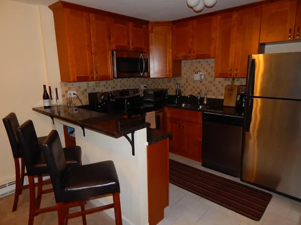 4432 Arbor Cir APT 3, Downers Grove, IL 60515