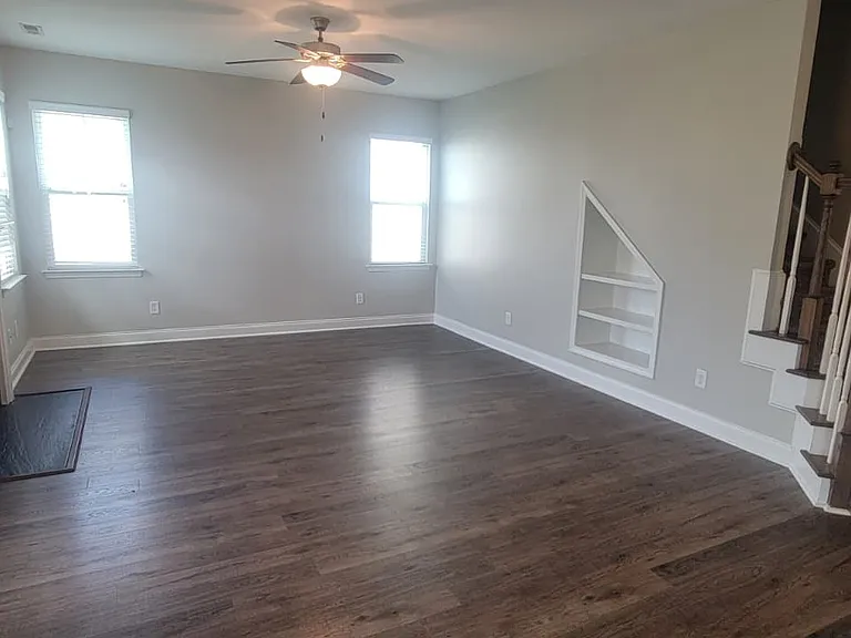 1728 Harrington Rd — Photo 8