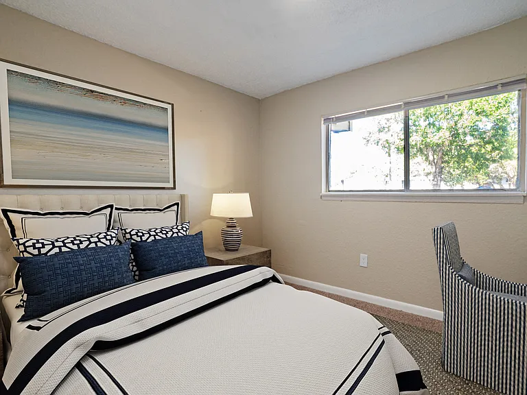 Lago Bello Apartment Homes — Photo 5