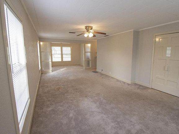 3rd image of 1510 E Virginia Ave