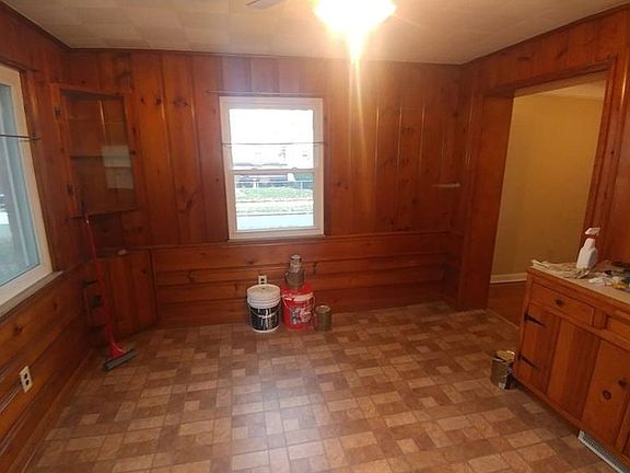 2nd image of 403 E 250th St