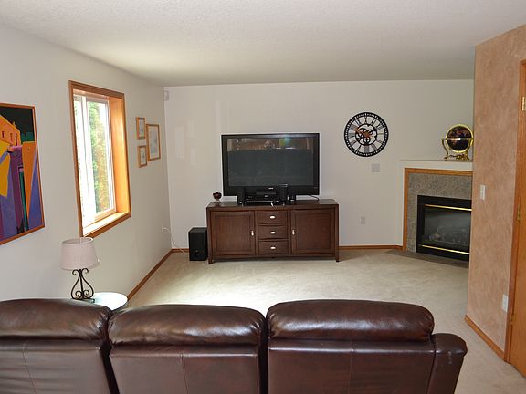 3rd image of 10705 NE 25th Pl