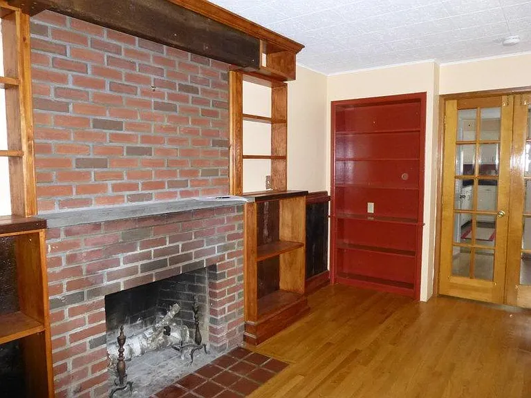 14 Thibault Pkwy — Photo 5