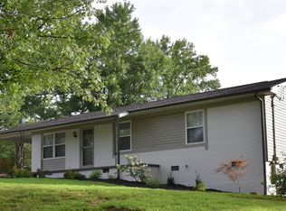 211 Arbor Dr, Maryville, TN 37804