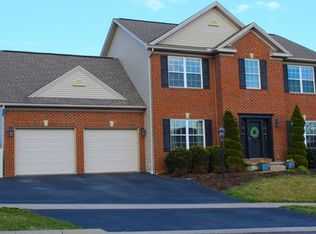 2095 Country Glenn Ln, State College, PA 16801