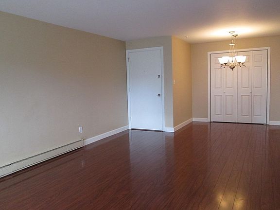 5th image of 53 Melrose St APT 3E