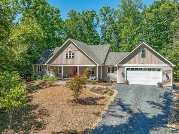 47 Oak Grove Rd, Palmyra, VA 22963