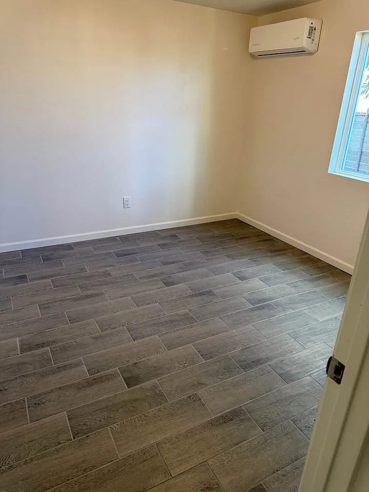 4 bed, 1304 sqft, $1,900 — Photo 4