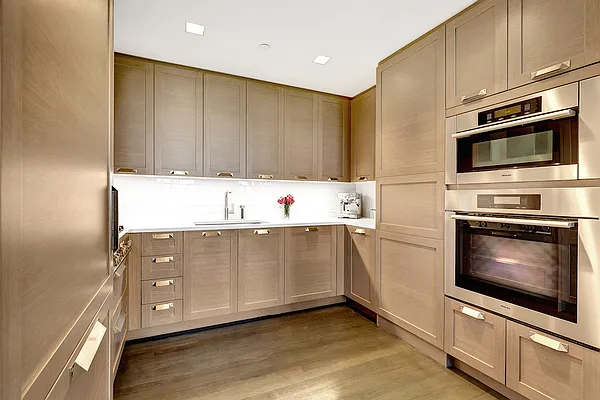 Sold by Corcoran | media 19