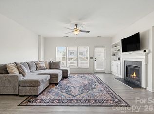 12727 Bullock Greenway Blvd, Charlotte, NC 28277