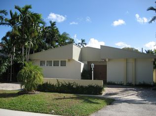 4771 N Bay Rd, Miami Beach, FL 33140