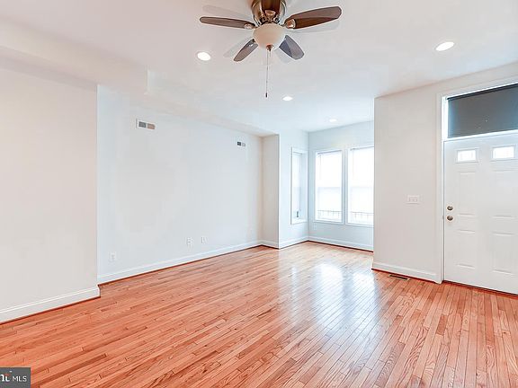 5th image of 14 Florida Ave NE