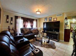 7075 NW 179th St APT 101, Hialeah, FL 33015