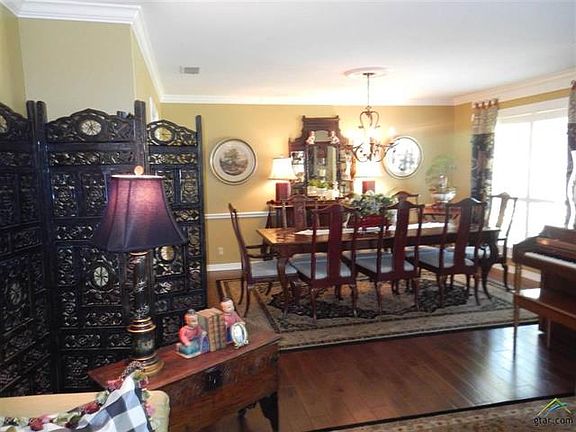 5th image of 1411 Everglades Dr