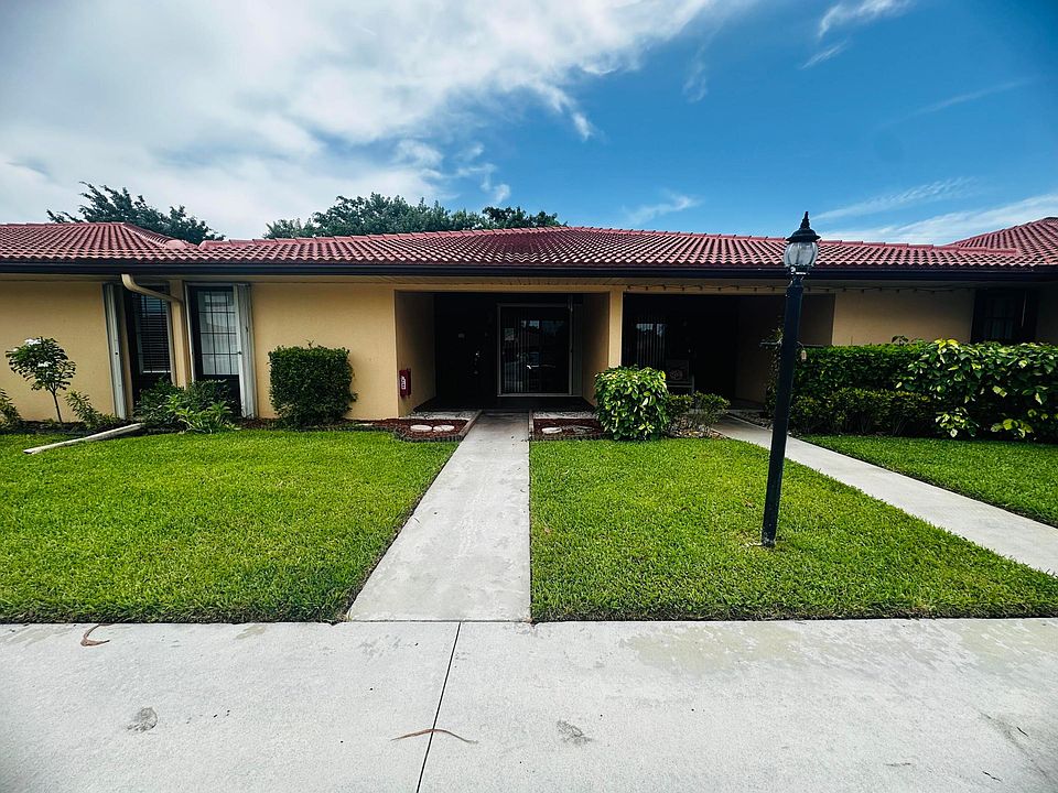1st image of 5933 FOREST HILL Boulevard #3