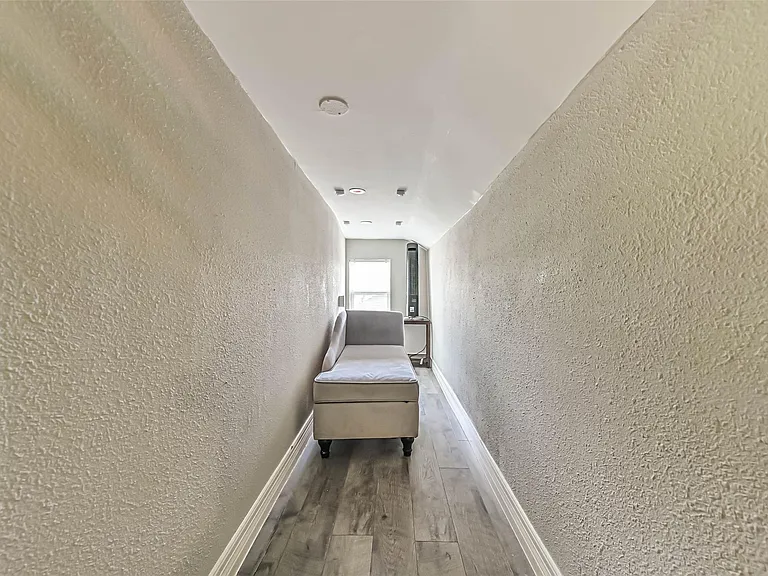 2914 Avenue K #4 — Photo 16