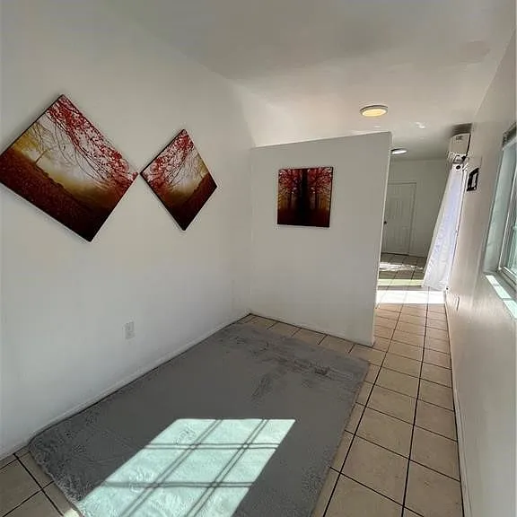 8561 Orion — Photo 16