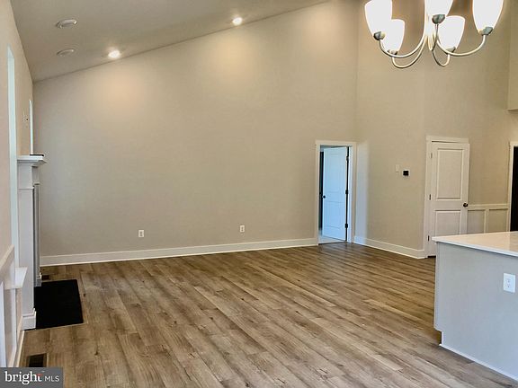 5th image of 31078 Silver Maple Dr