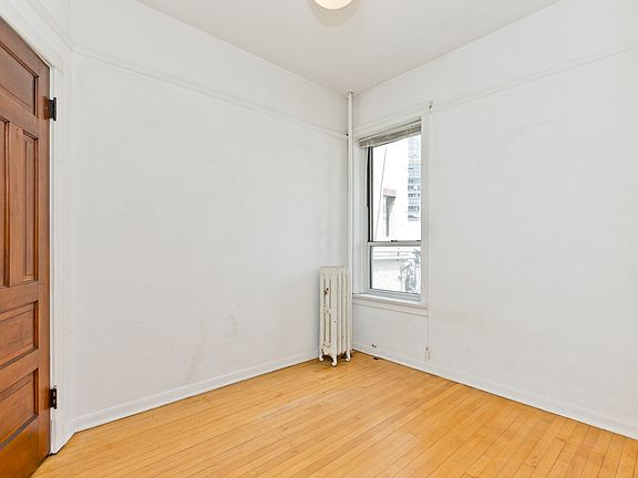 5th image of 5341 N Kenmore Ave APT 2N