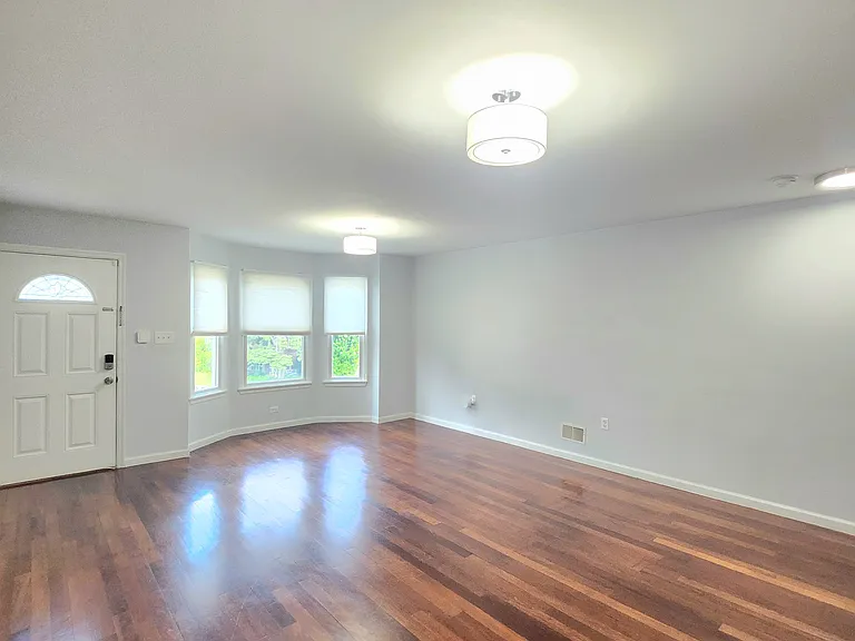 430 Aurora Ave #430 — Photo 11