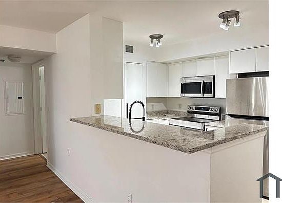 1st image of 6768 Heritage Grande APT 304