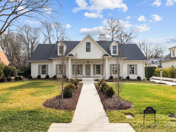 835 Museum Dr, Charlotte, NC 28207